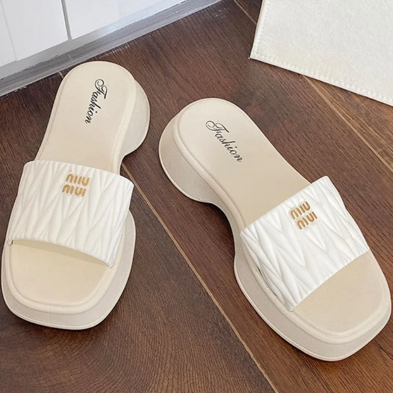 Women Beach Slippers Summer Household 2024 External Thick Sole Anti Slip Versatile Slippers Women High Heels Comfortable Shoes