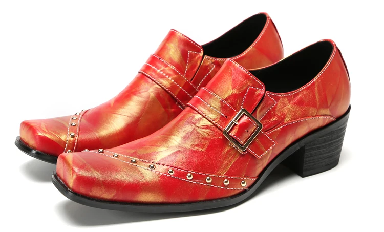 Herrenschuhe aus echtem Rindsleder, quadratische Zehenpartie, dicker Absatz, mit Nieten verziert, individuell gestaltbar, luxuriöses Schuhwerk für festliche Anlässe. – Detail 18