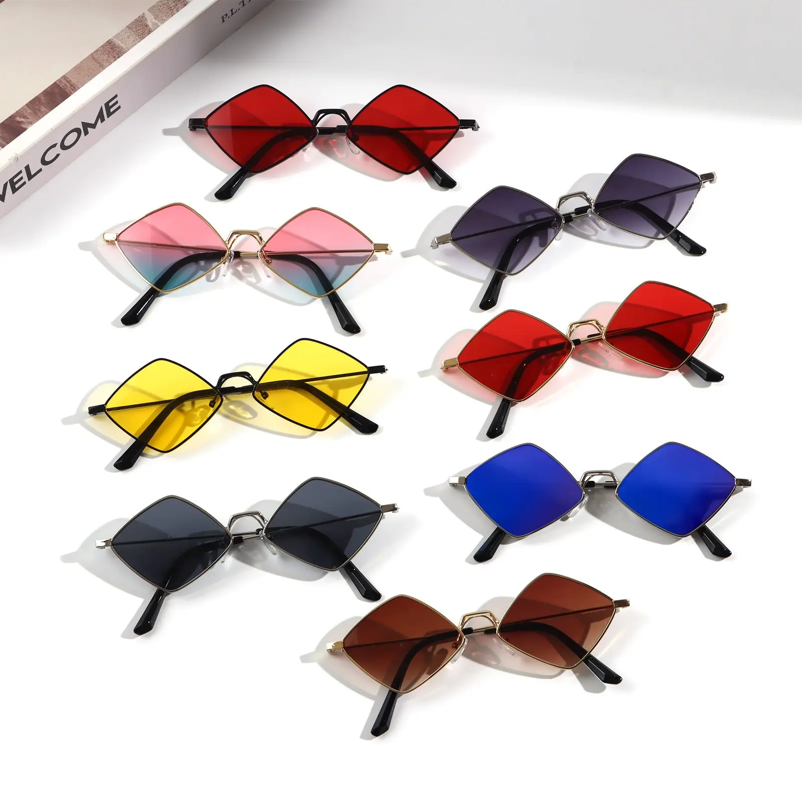 Chic Retro Diamond Sunglasses with Small Metal Frame & UV Protection