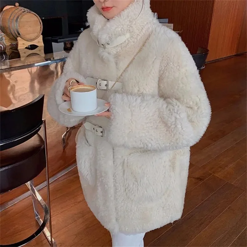 2023 New Fashion Simple Particle Lamb Plush Mid length Women Korean Edition Thickened Cotton Clothes Foreign Style Coat Student