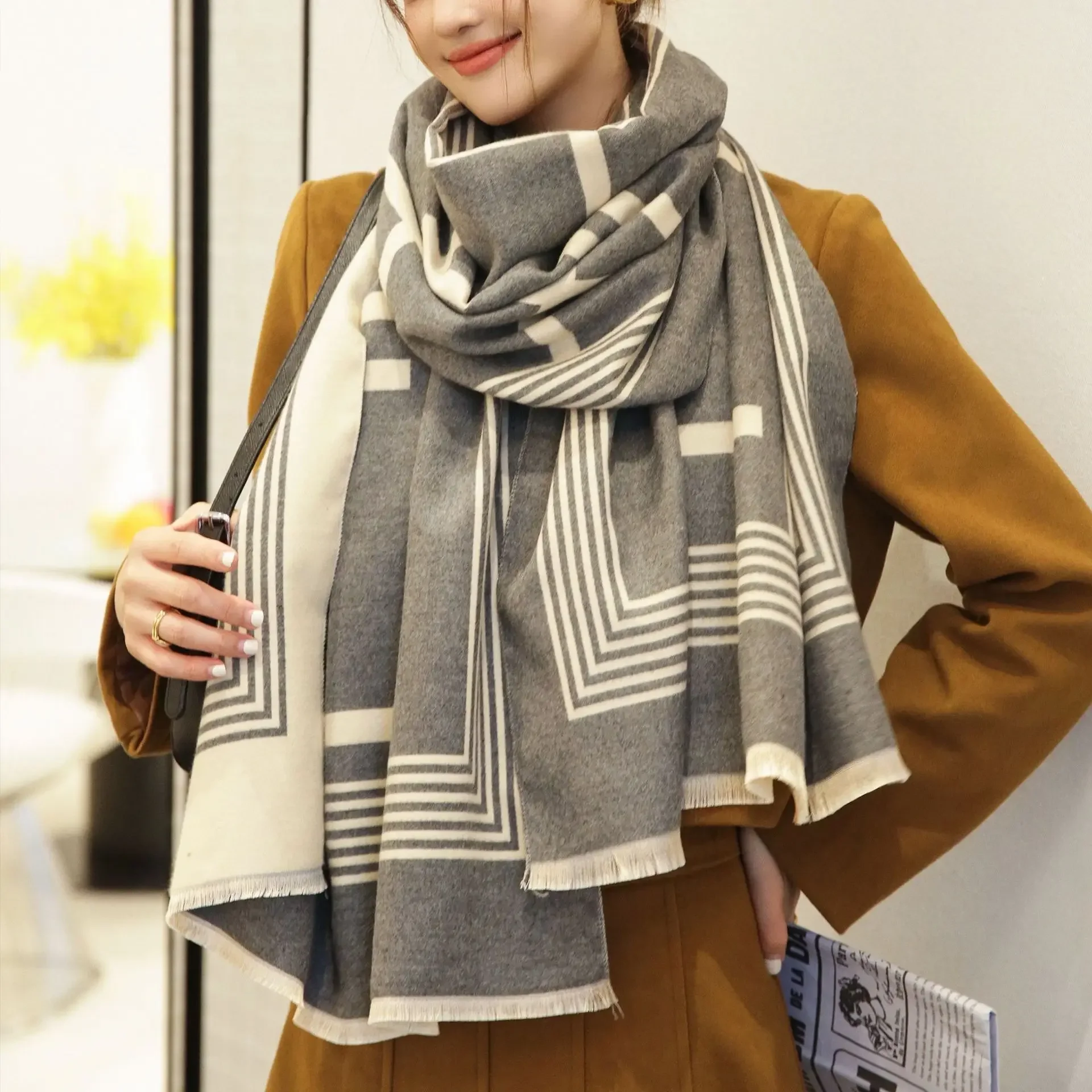 Luxury Design Cashmere Scarf Women Warm Pashmina Foulard Lady Luxury Winter Scarves Thick Soft Bufanda Female Shawls and Wraps