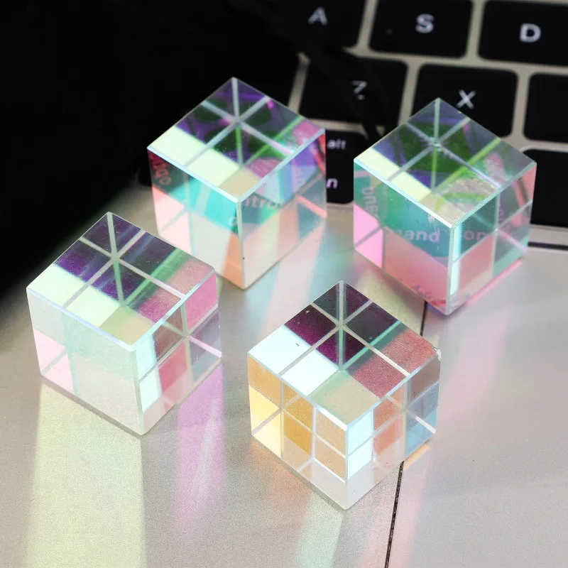 X-cube ダイクロイックキューブ ガラスデザインキューブプリズム