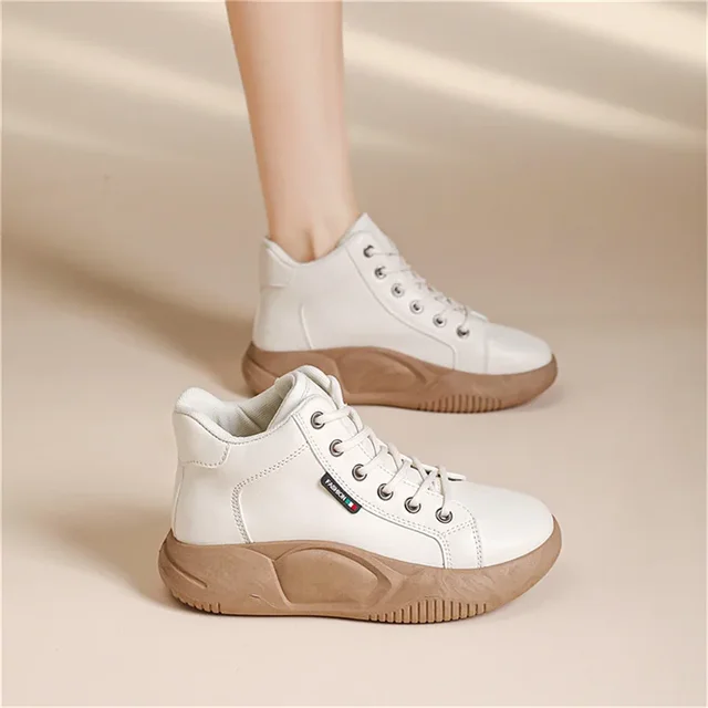 편안함과 스타일이 결합된 2023년 가을철 필수 여성용 하이탑 스니커즈