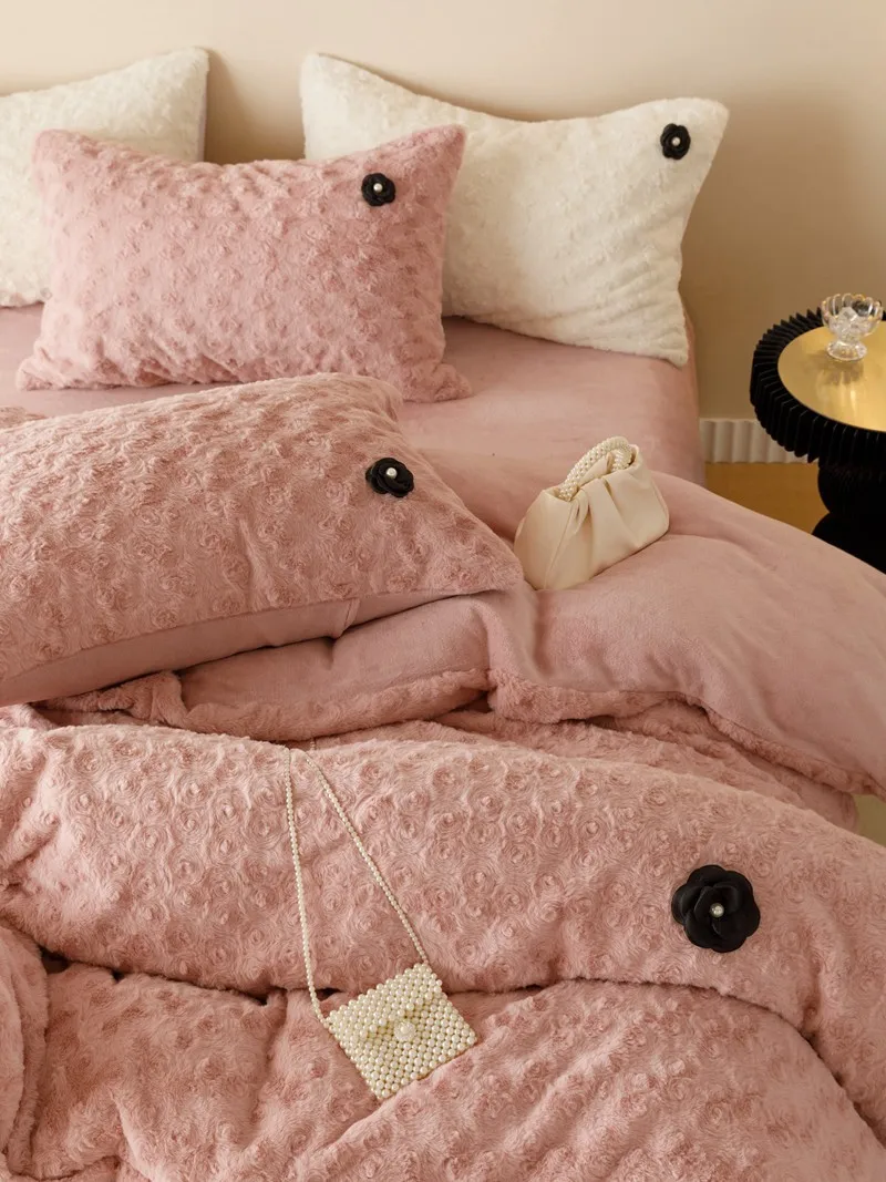 

Camellia Blossom | Winter Internet Celebrity Thickened Warmth A Edition 380g Rose Rabbit Fleece B Edition 220g Milk Fleece Set o