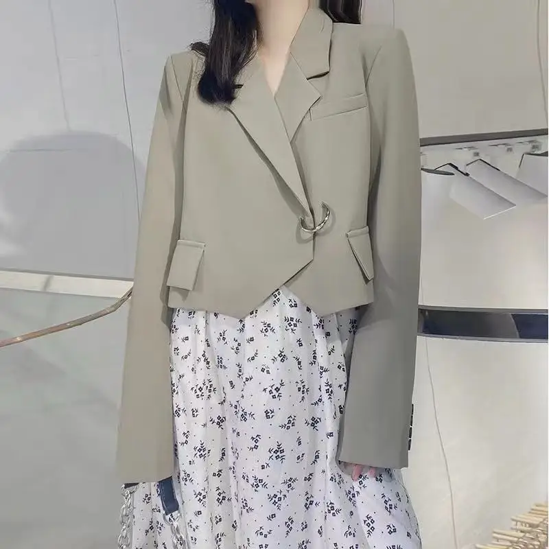 

Spring 2023 plain color suit retro style women's two-button short design casual coat blazer mujer blazer femme