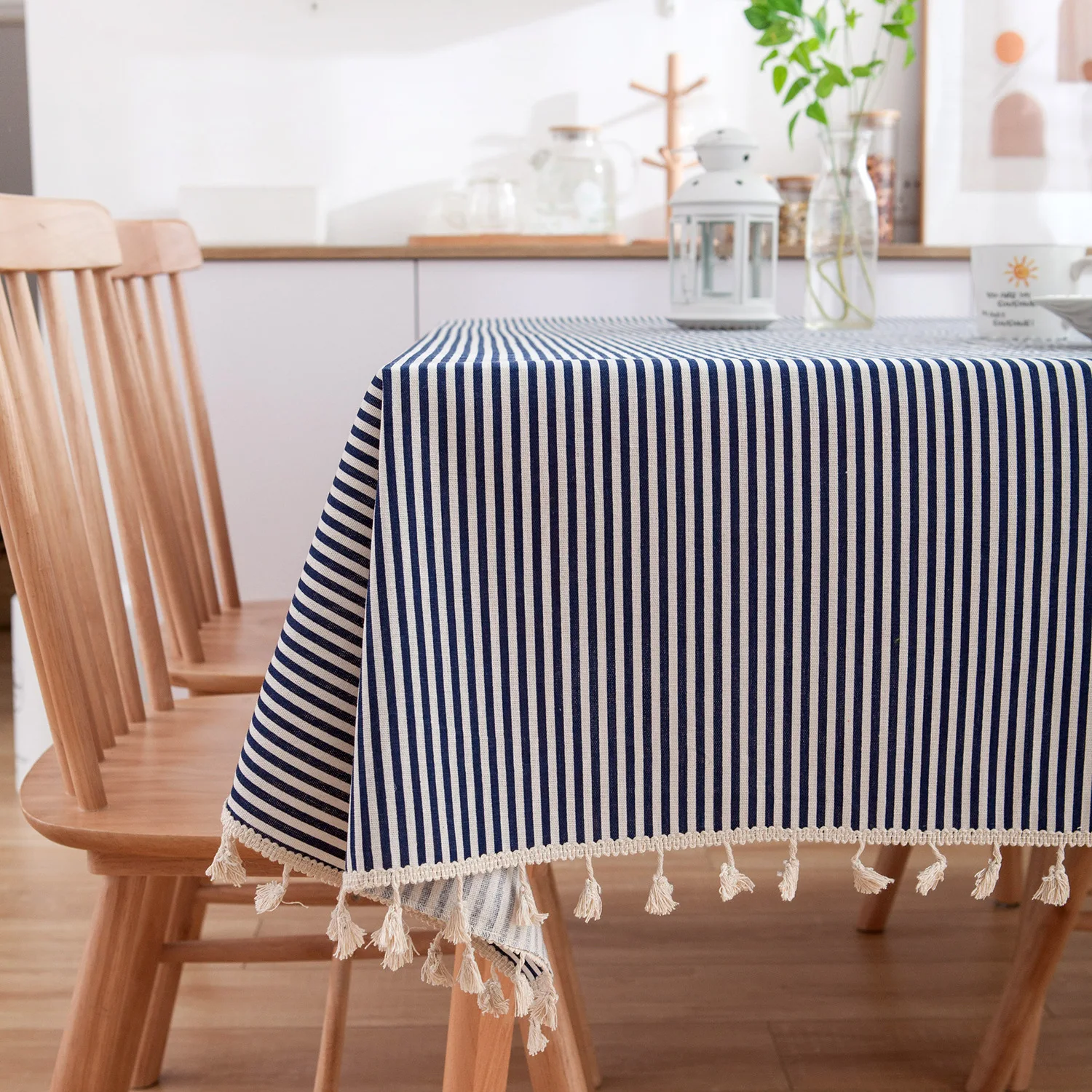 

B60 blue daisy print small fresh pastoral tablecloth tablecloth wholesale household cover towel tassel lace