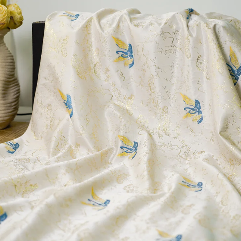 Шелковая жаккардовая ткань в китайском стиле с изображением лебедя Шелковая жаккардовая ткань в китайском стиле с изображением лебедя