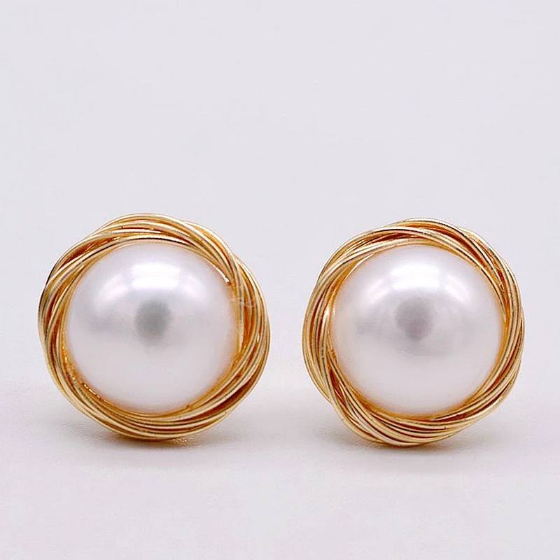 Boucles D'oreilles Vintage – Perles En Métal Doré, Anciennes, Style Rétro, état Correct Avec Signes D'usure