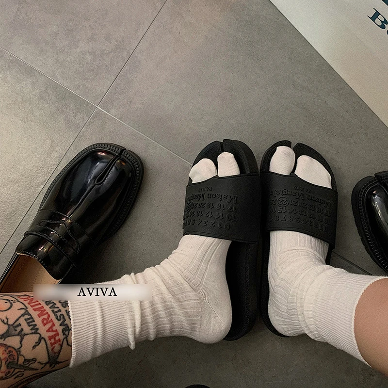 Women Socks Combed Cotton Split Toe Solid Color