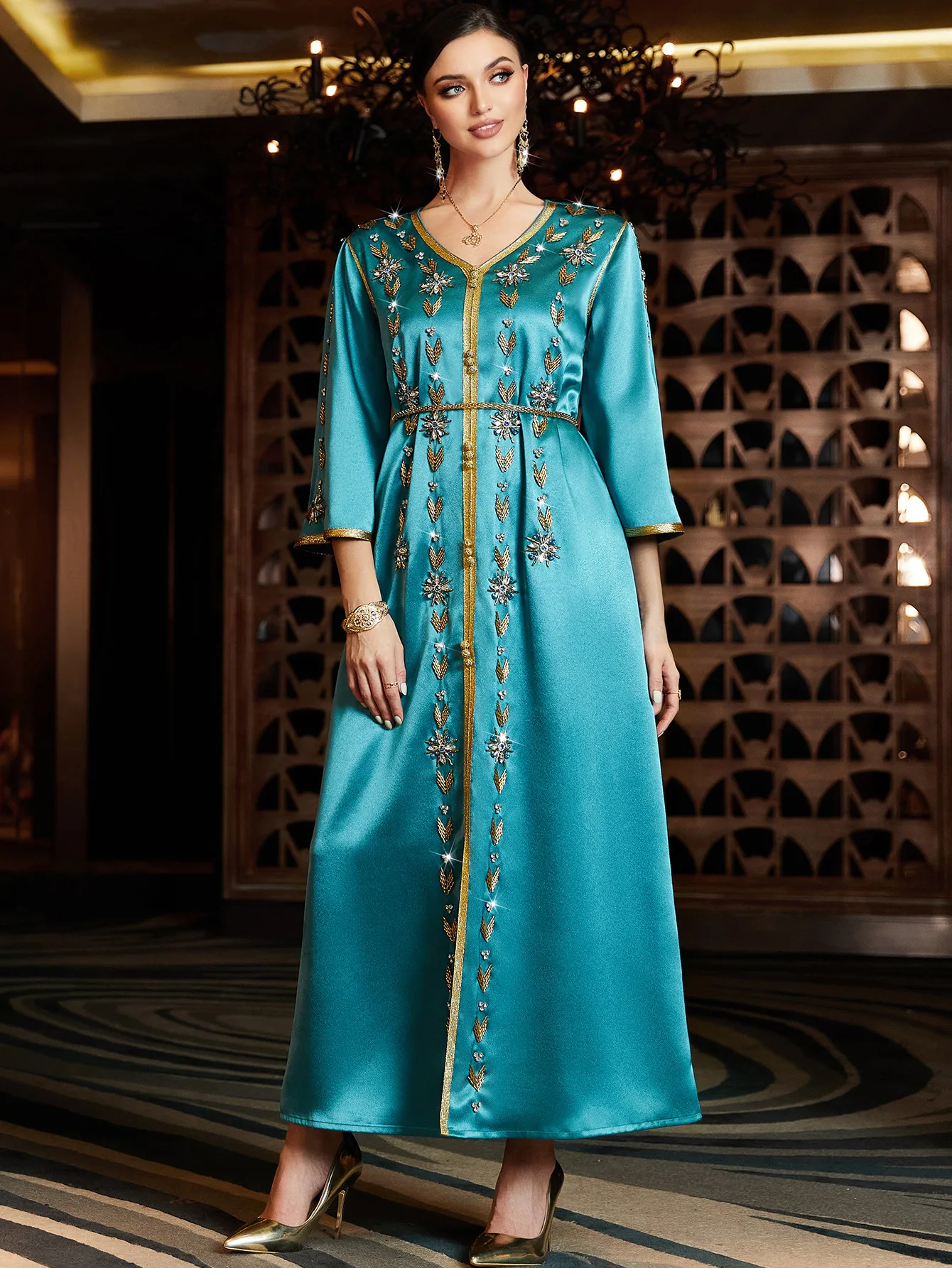 

Middle Eastern Arab Women's New Lake Blue V-Neck Split Robe Banquet Dress European and American Muslim ABAYA