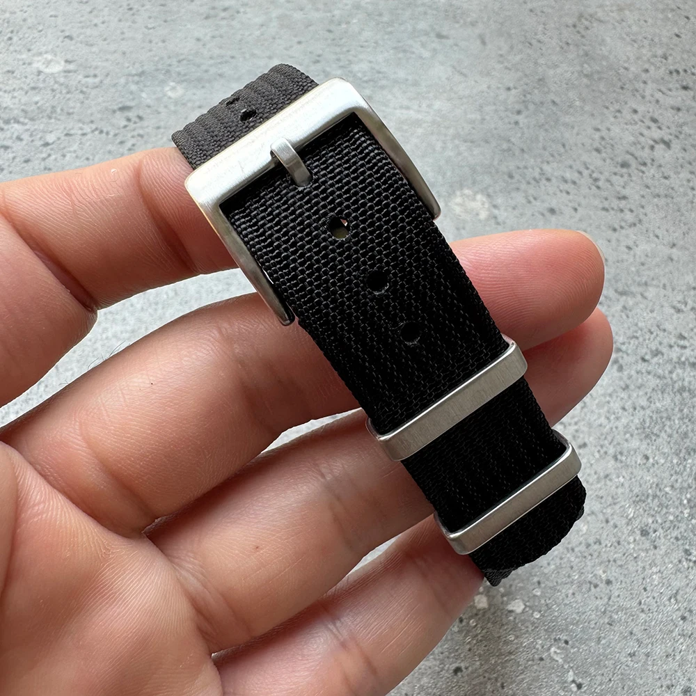 Cinturino Orologio Uomo In Gomma Nera 20mm - Sportivo, Subacqueo, Impermeabile