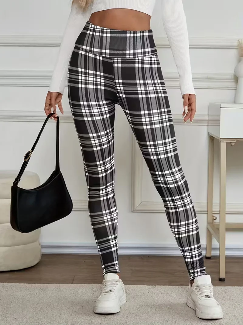 Ankle-length detail
