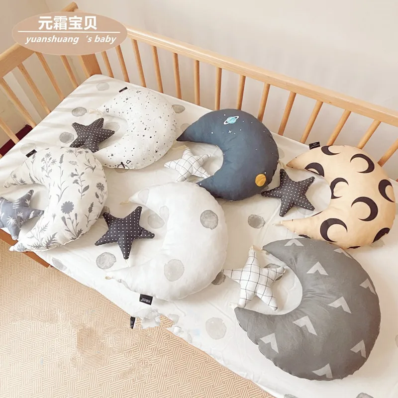 Newborn Pillow Baby Baby Room Moon Heart-Shaped Small Pillow Comfort Toy Neck