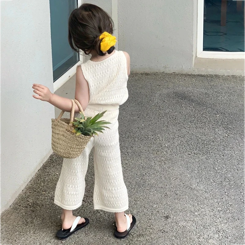 Conjunto de colete oco e calças largas para meninas, roupas infantis, versão coreana infantil, verão