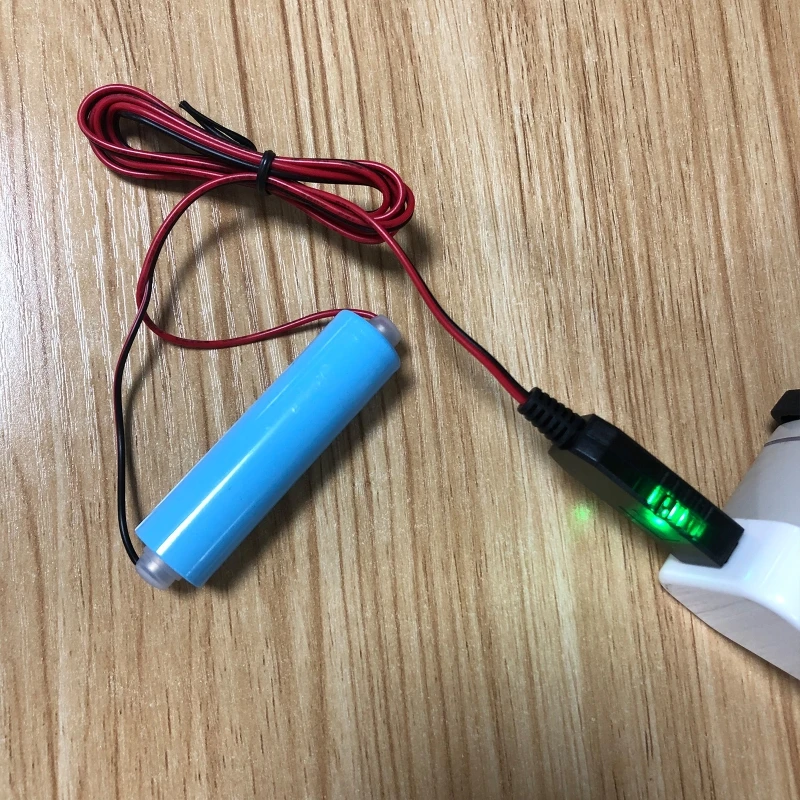  Ƭ ͸ USB  ̺ ٸ   ڵ