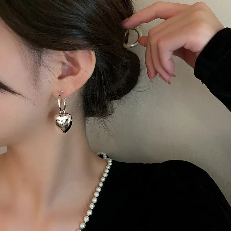 

Large Temperament Silver Heart Earrings for Women Ladies Ear Pendants Fashion Party Jewelry Prevent Allergy Accessories Gifts