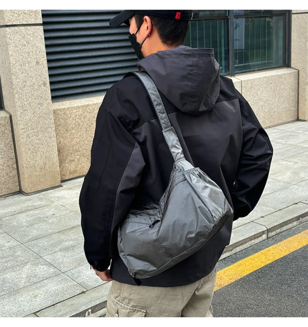 Vielseitige tragbare Umhängetasche, große Kapazität, einfarbig, Messenger-Tasche, wasserdicht, glattes Oxford-Stoff, Umhängetasche, Unisex – Detail 15