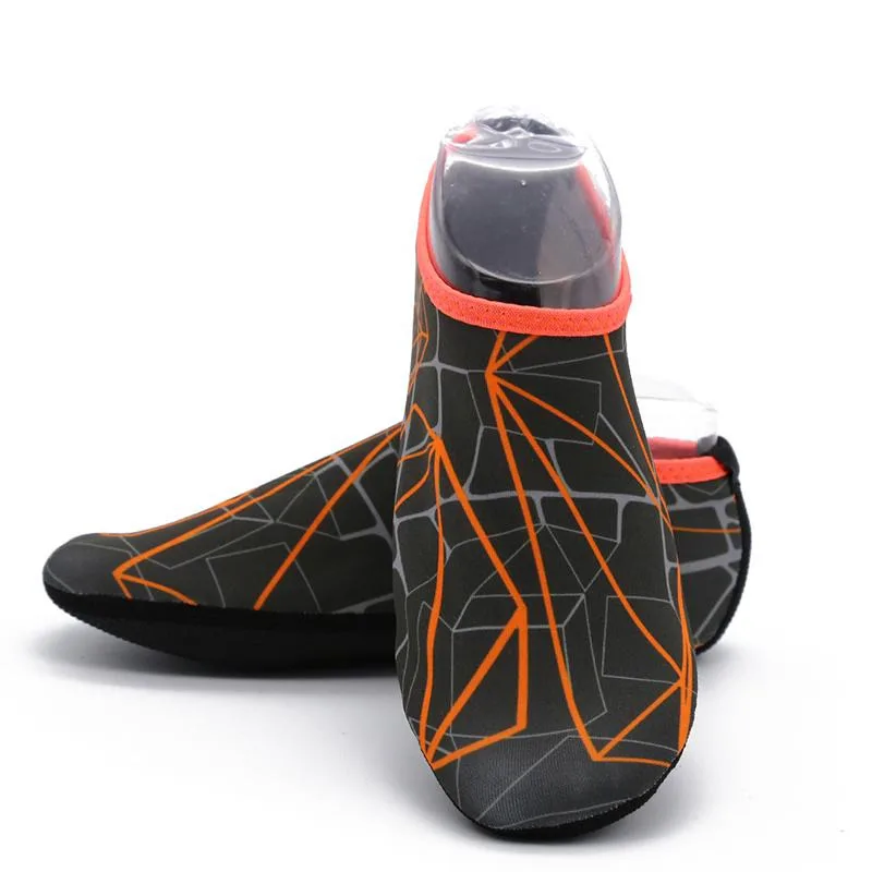 Water Shoes Summer Water Shoes Men Swimming Shoes Aqua Beach Socks Big Plus Size Sneaker For Men Striped Colorful zapatos hombre water shoes aqua shoes