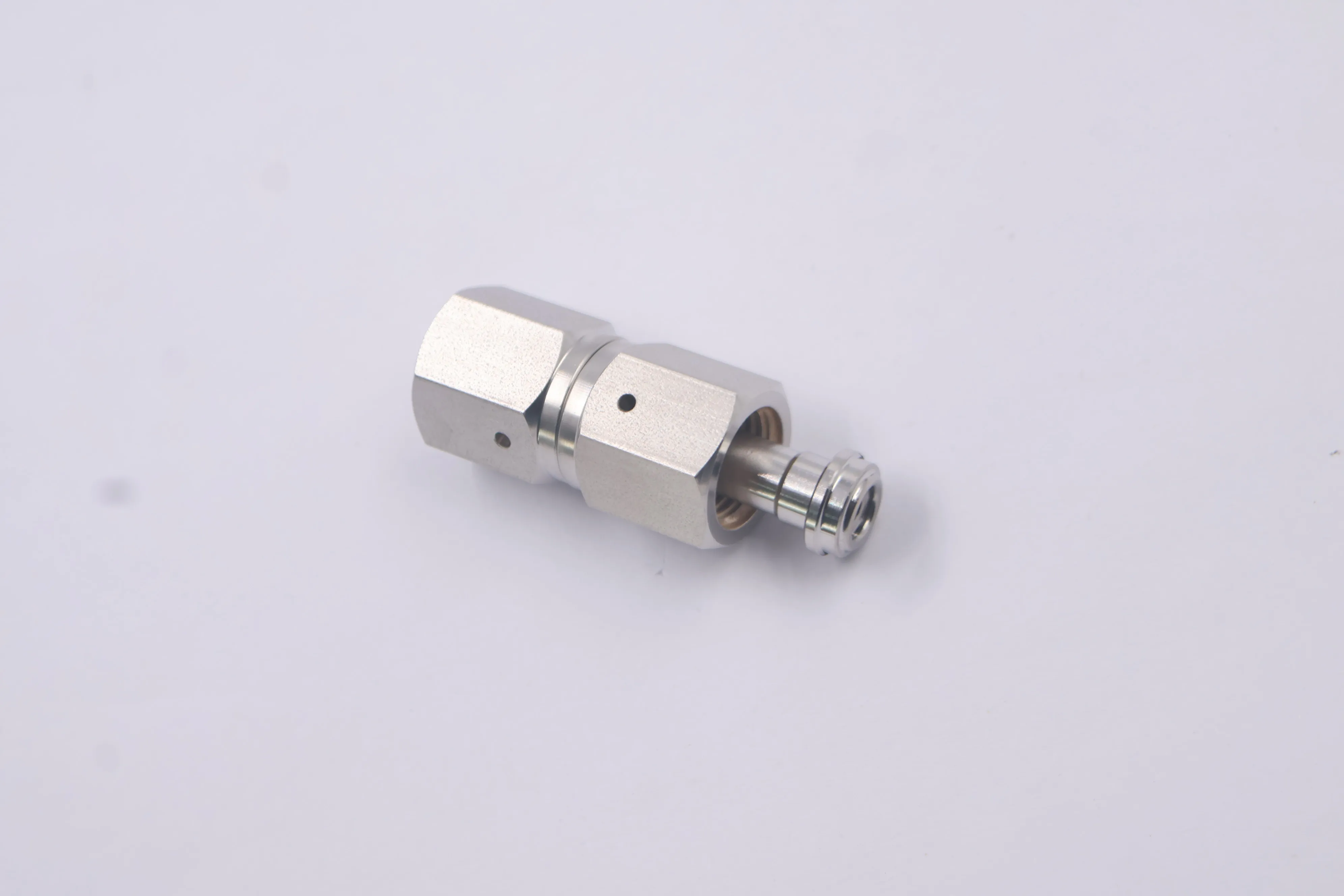 SS-4-WVCR-6-DF, 316 Stainless Steel Welded VCR Face Seal Fitting, 1/4 in. Rotating Female Union, Can Combination with Swagelok
