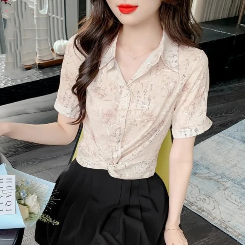 Minimalist Commuter 2024 Summer New Women's Blouse Polo-Neck Button Elegant Korean Loose Sweet Short Sleeve Printed Shirt Tops