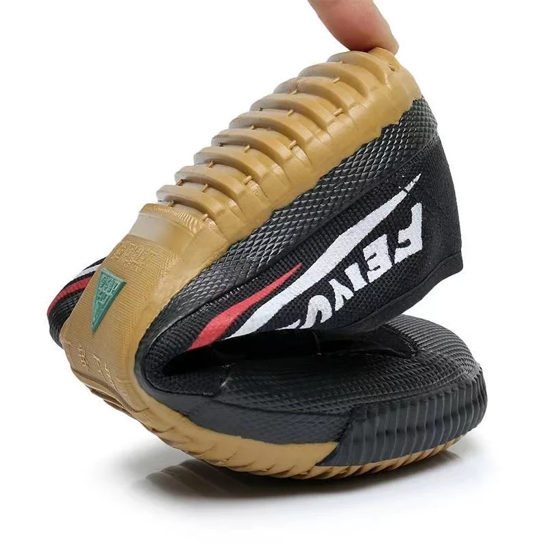 Canvas Kung Fu Shoes Men Shoes for Woman Martial Arts Tai Chi Taekwondo Karate Black and White Sports Training Shoes Large