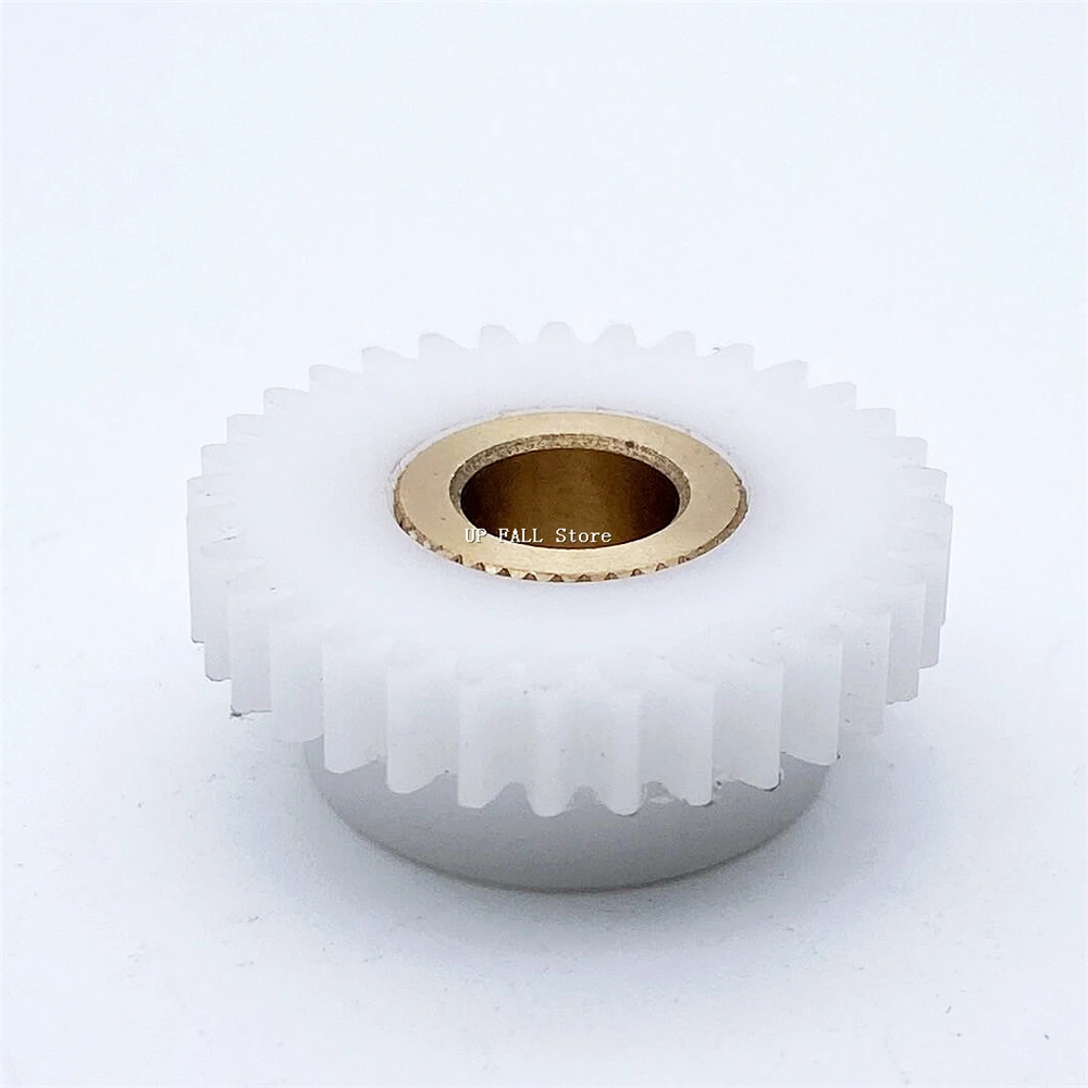 POM 0.8M 26/29/30/32/33 Teeth Spur Nylon Plastic Gear With Copper Sleeve