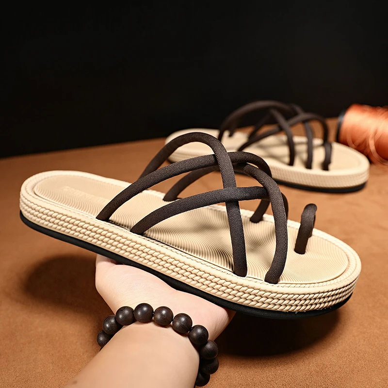 

2024 new Same Sandal For Men And Women Comfortable Wear On The Outside New Summer Style Slipper Woven Trend Personalized Slipper