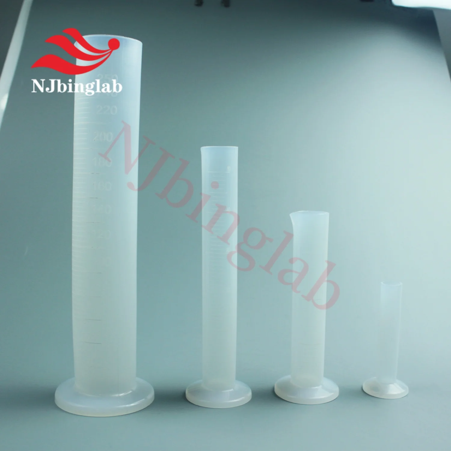 No Sticking Samples 100ml PFA Graduated Cylinder High Purity Low Blank Value of Metal Elements for Chemical Experiments