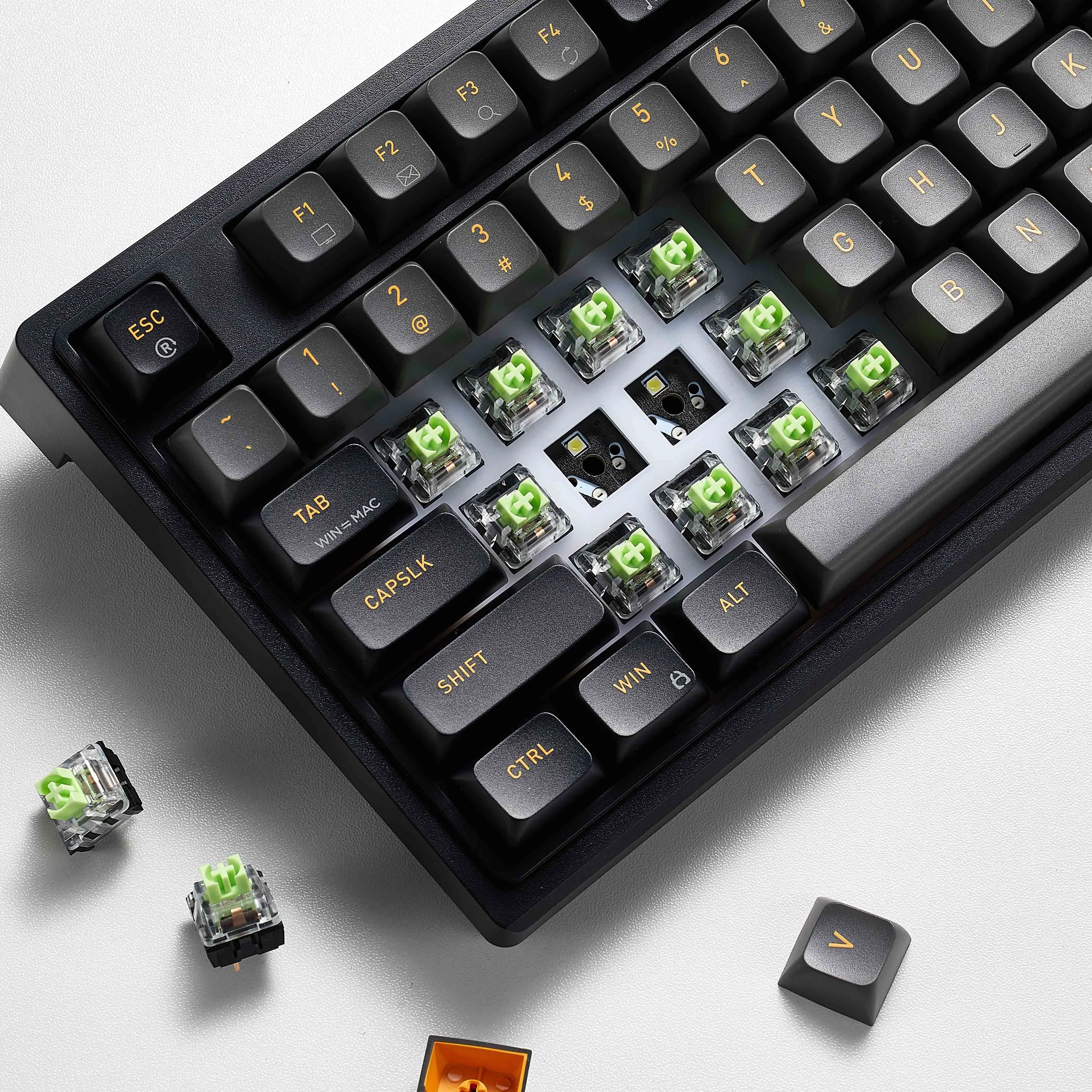 Hexgears M4 99-key Gasket structure Hot Swappable design