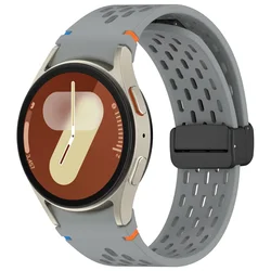 Premium Silicone Magnetic Buckle Strap - No - Gap Design, Universal Fit - Watch 6 classic 43mm (Space Grey 13)