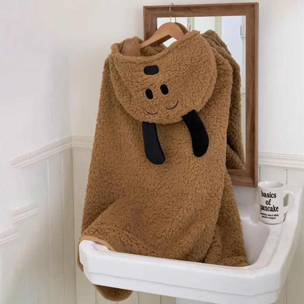 Ins Style Kawaii Bear Hooded Blanket Fleece Material Keep Warm Blanket Shawl Throw Blanket Soft Wearable Blanket Bedroom Use