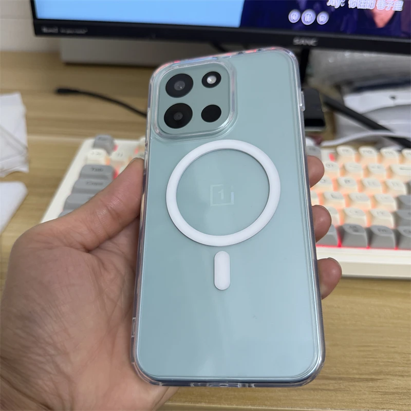 Magnetic Transparent Acrylic Phone Case with Protective Bumper