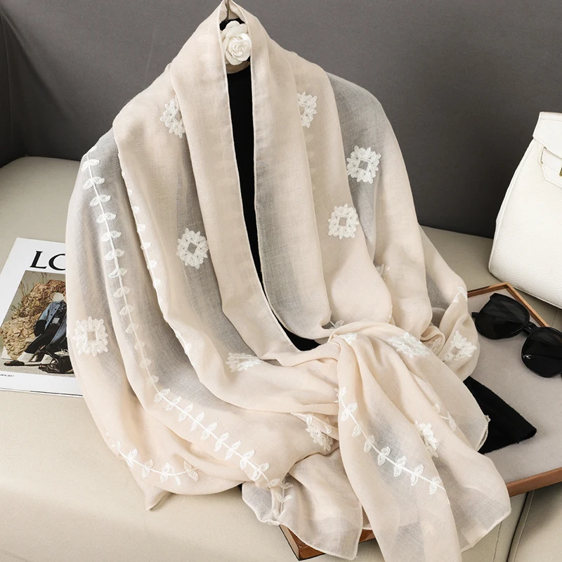 

2023 New Ramadan Muslim Embroidered Hijab Scarf Fashion Women Shawls Wrap Bandana Turban Head Scarves 95*180cm