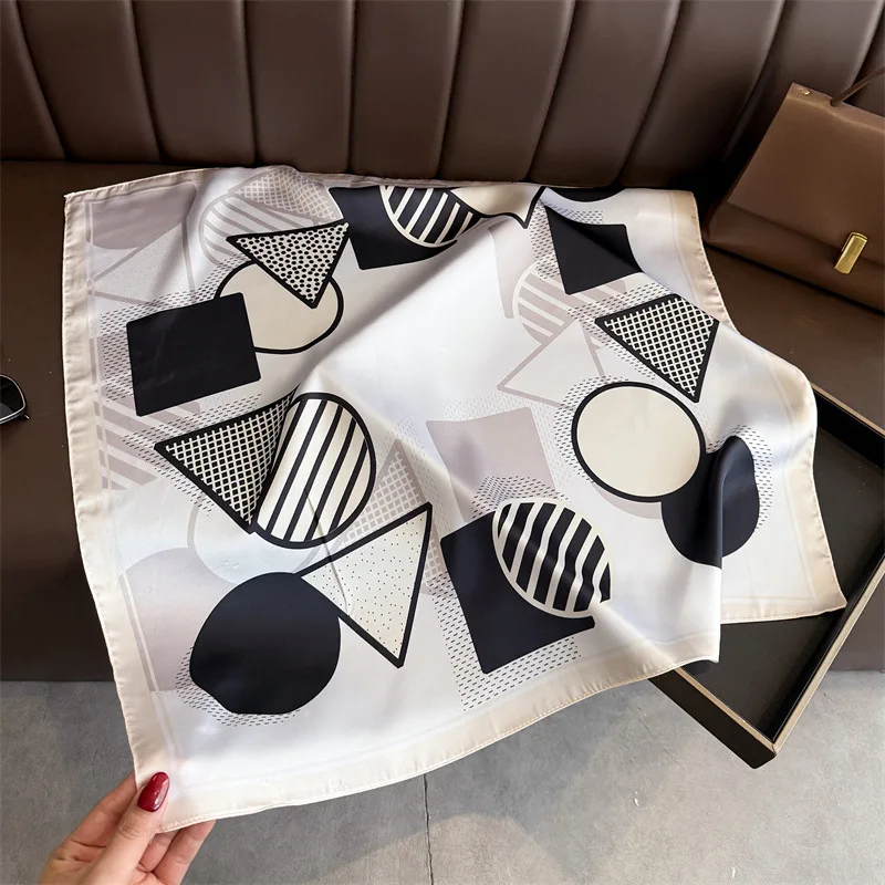 2026 neue Luxus Design Seide Quadrat Schal Frauen Weiche Satin Krawatte Kopftuch Halstuch Hijab Weibliche Schmücken Foulard Kopftuch – Detail 10