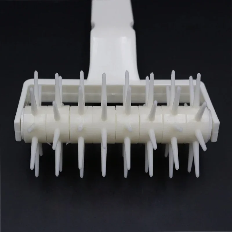 1pcs Pizza Rolling Pin Punch Pastry Roller Pin Biscuit Dough Pie Hole Embossing Dough Roller Lattice Craft Baking Cooking Tool roller cutter pizza roller pin