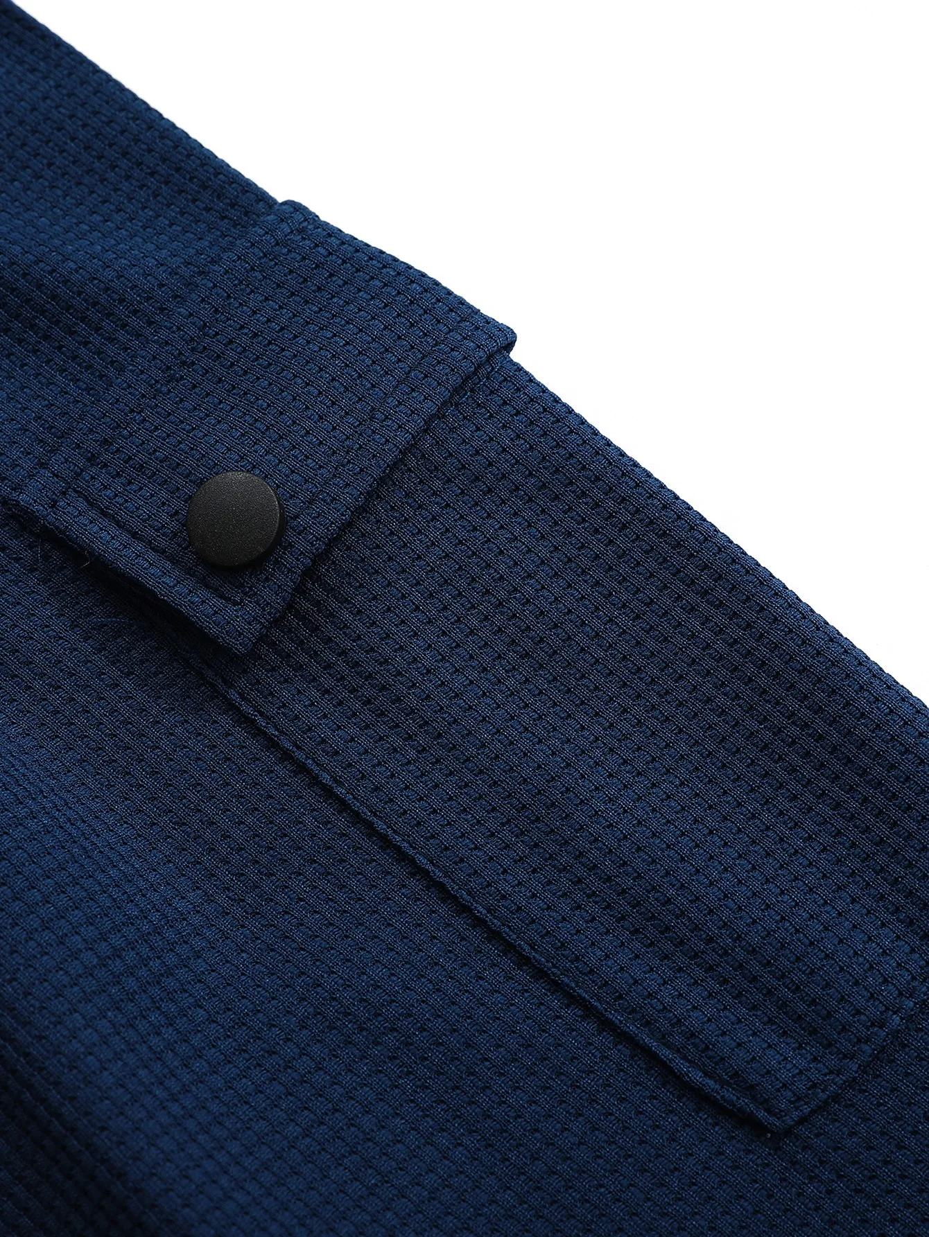 PlatiNum T-pocket detail
