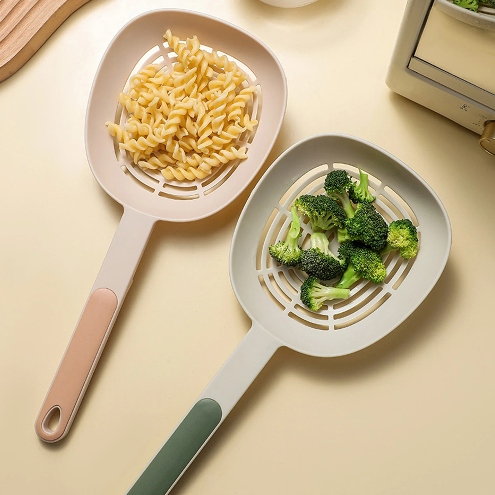 

Nylon Skimmer Spoon with Soft Grip Handle, Slotted Serving Spoon, Professional Noodle Scoop, Skimmer, Kitchen Accessories
