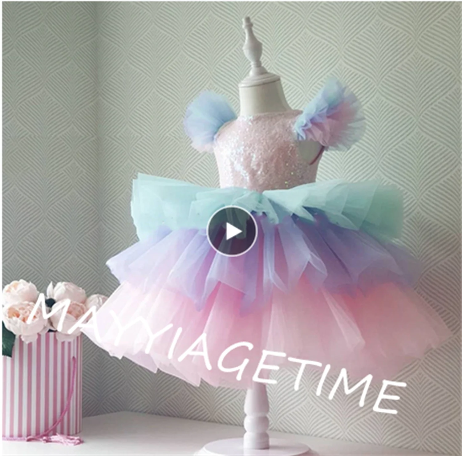 

Colorful Puffy Tulle Infant Girls Dress Knee Length Shiny Sequins O Neck Princess Party Gown Kid First Birthday Dress