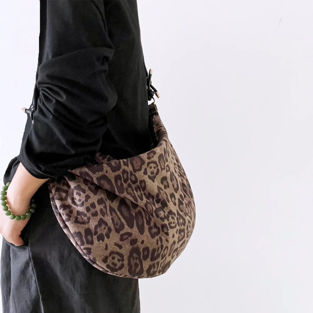 Large Leopard suede Shoulder Bags Women Fashion Big Packages Lazy Style Hobo Bags 2025 Autumn And Winter Leisure Or Travel Bags