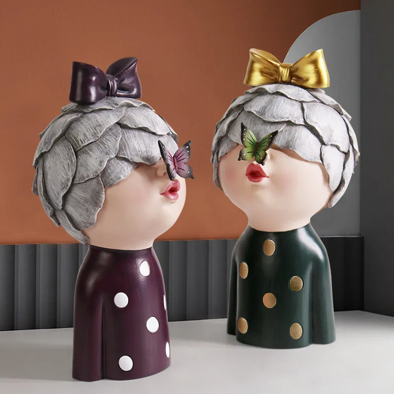 

Modern Flower Head Butterfly Girl Resin Ornaments Art Home Livingroom Sculpture Crafts Coffee Table Desktop Figurines Decoration