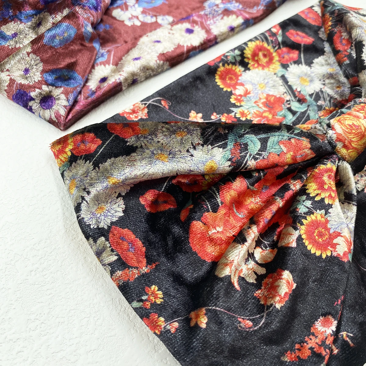 Рисунок 4 - Широкие повязки на голову