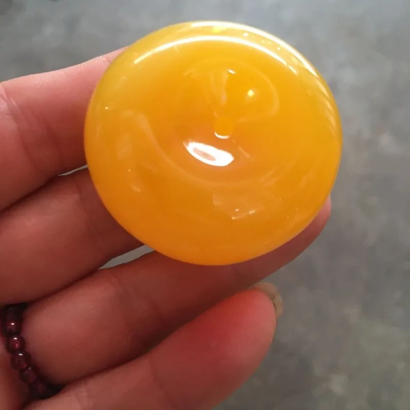 Beeswax fashion trend high-end atmosphere safety buckle pendant specifications