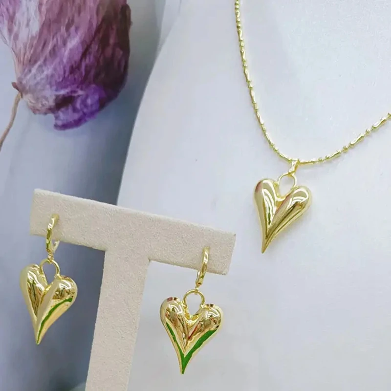 

Уникальное ожерелье и серьги Huggie в форме сердца с покрытием из 18-каратного золота, Женские аксессуары, комплекты ювелирных изделий, 10 шт.