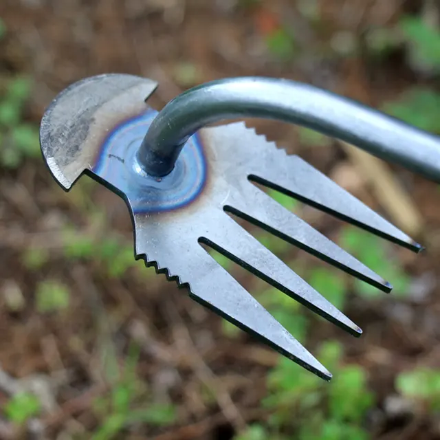 1Pcs Stainless Steel Weed Puller Sharp Tines Grass Rooting Weeding Tool for Yard Lawn and Farm Supply Home Yard Garden Tools 6