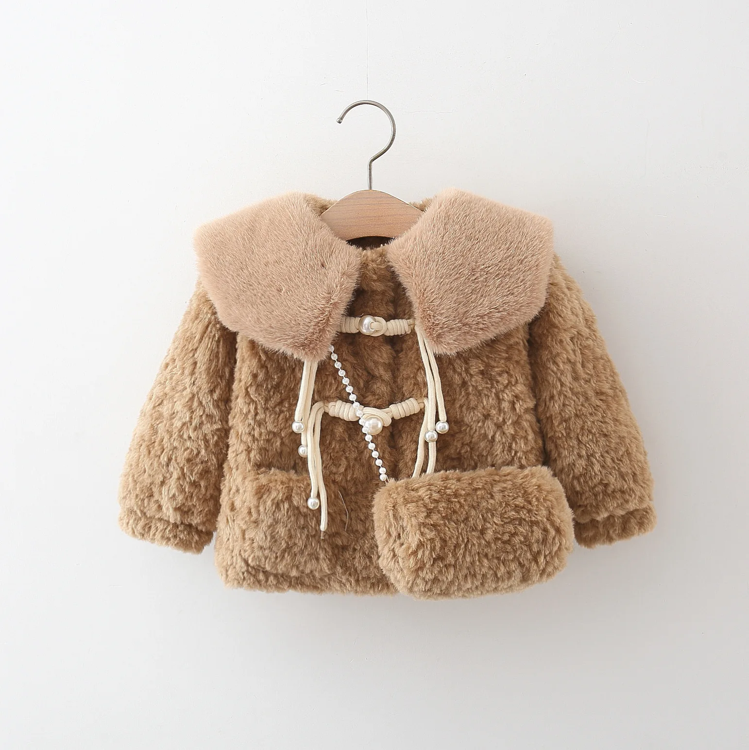 Two Piece Set Of Baby Girl'S Coat Winter Bow Lamb Wool Girl'S Jacket Cute And Warm Clothing
