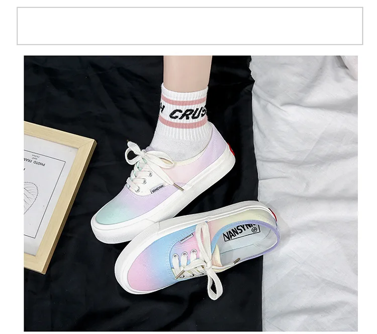 2021 Women Gradient Color Changing Shoes Low-top Canvas Shoes Fashion Lace up flat Walk Casual Sneakers Woman Vulcanize Shoes