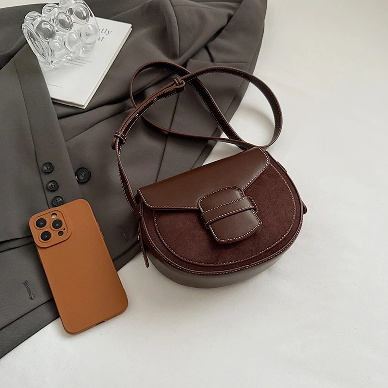 Mini kleine Umhängetaschen für Frauen 2025, Luxusmarke, Halbkreis-Satteltaschen, Wildleder-Handtaschen, Designer-Damen-Umhängetasche – Detail 12