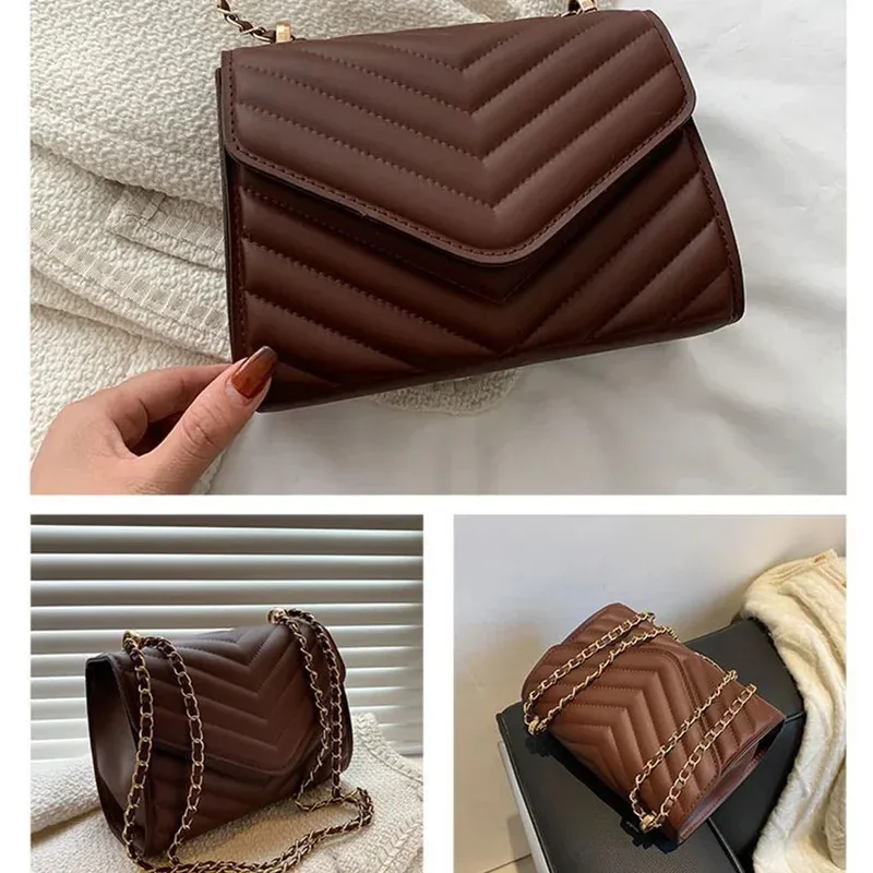 Crossbody Bag Women's fashionable retro single shoulder small square bag simple chain crossbody crossbody bag