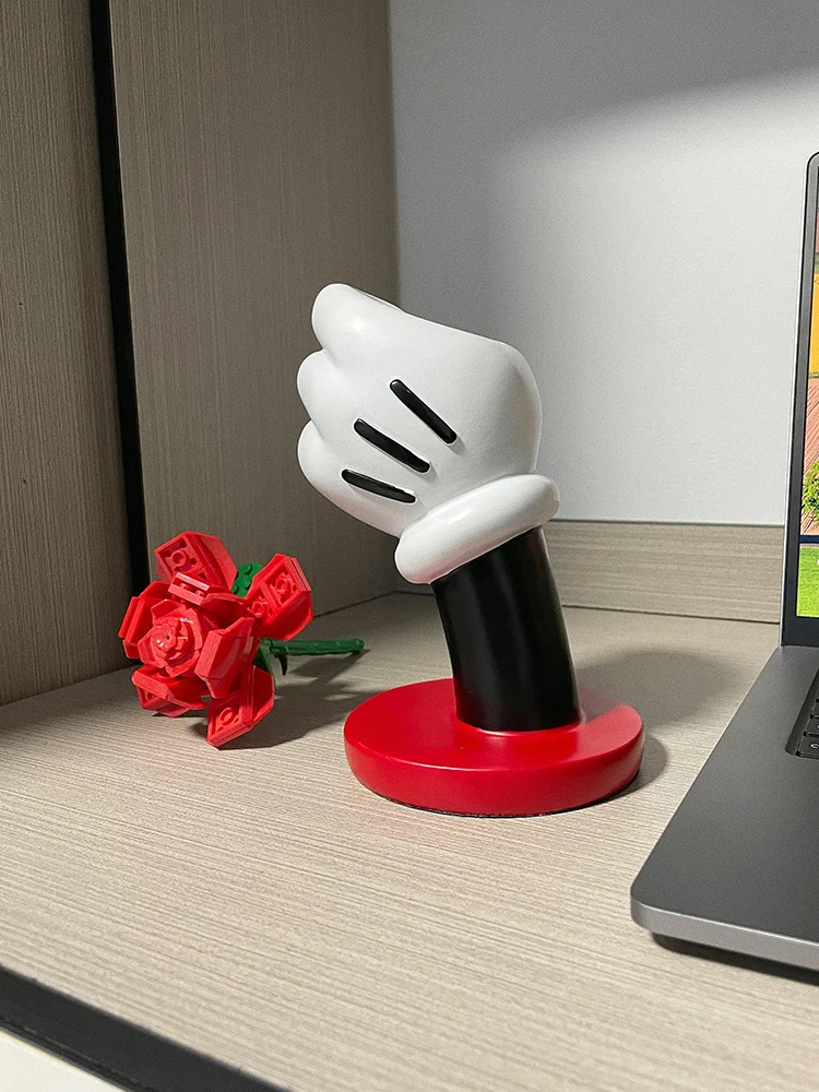 Hand Cartoon Vase Decoration