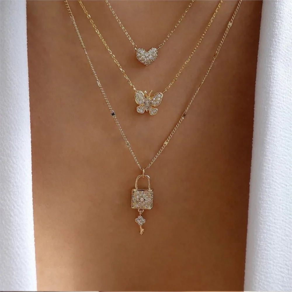 Multi Layered Rhinestone Lock Heart Pendant Necklace for Women Stylish Collarbone Chain Necklaces Jewelry Gifts